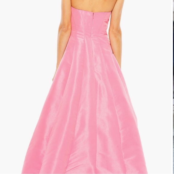 Mac Duggal bow front strapless taffeta gown - Picture 3 of 3